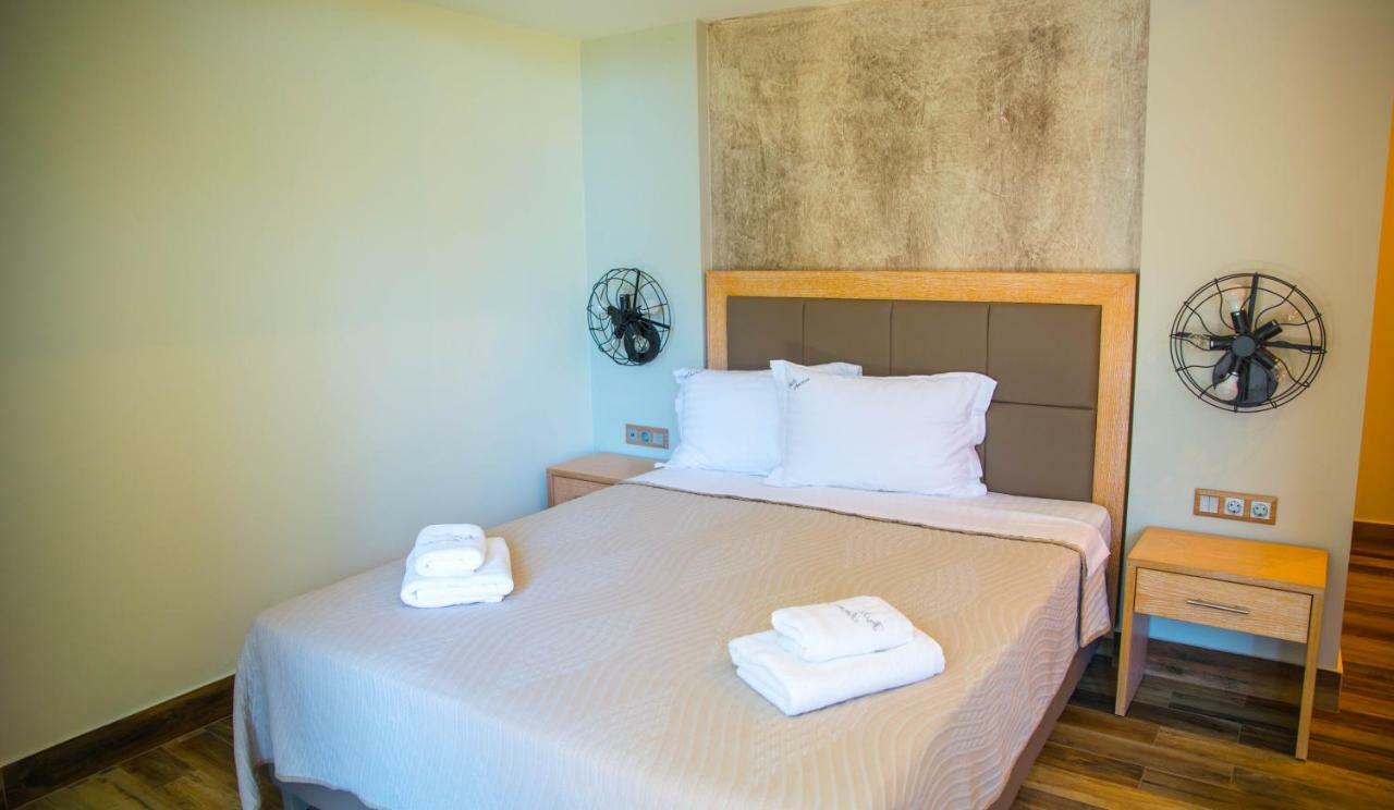 Psili Ammos Seaside Luxury Rooms Potos Dış mekan fotoğraf